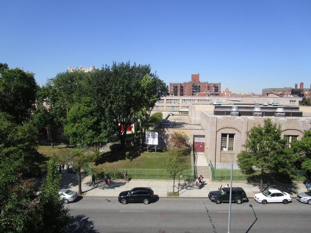 Hostal Flushing Ymca